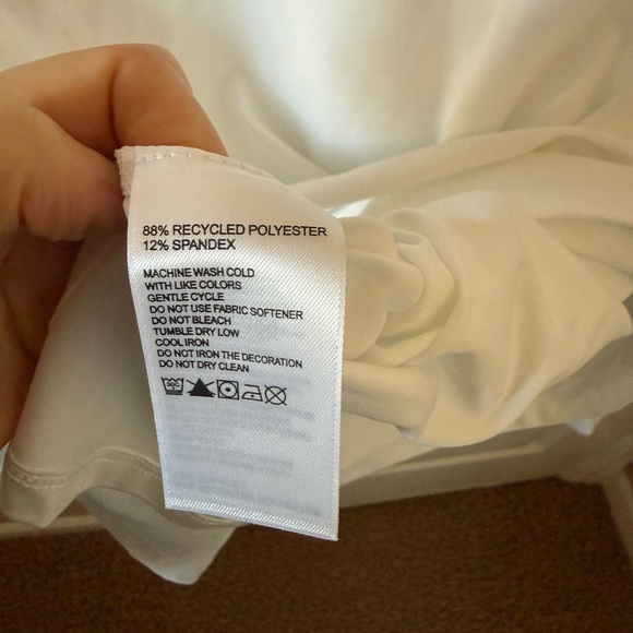 NWT University of Utah quarter zip top - Picture 8 of 8